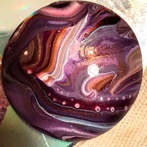 Meet your Posher, Connie